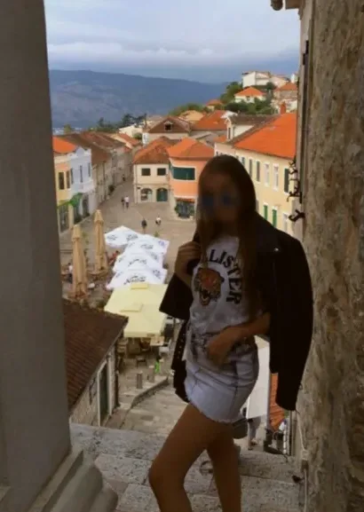 Amanda, 33