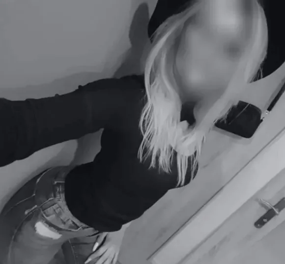 Asta, 28