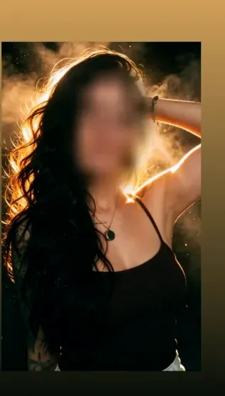Astrid, 37