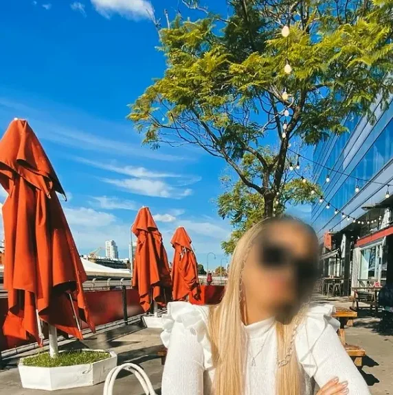 Jette, 29