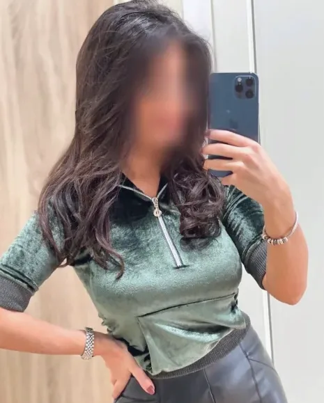 Karla, 28