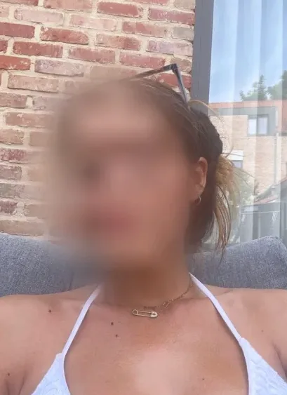 Laura, 30