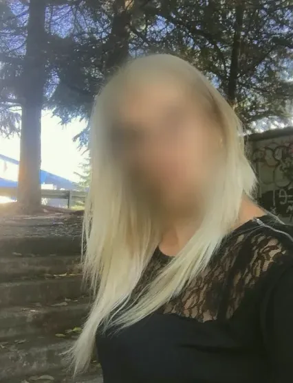 Lejla, 32