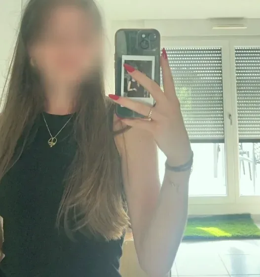 Lene, 27