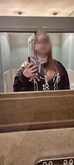 Maja, 21