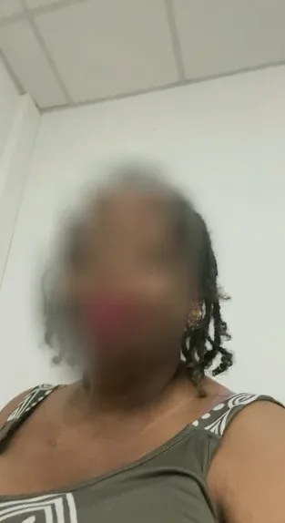 Mariam, 32