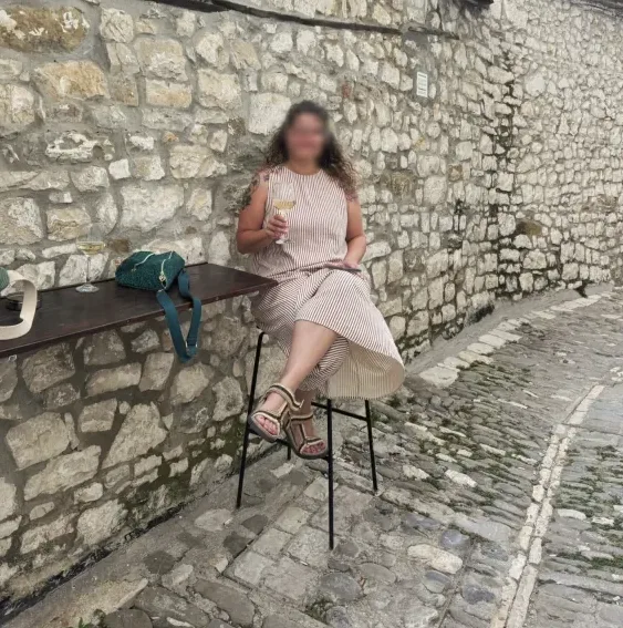 Merle, 35