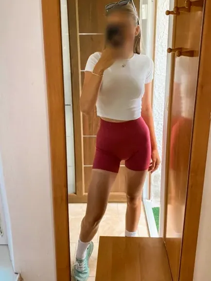 Naja, 27