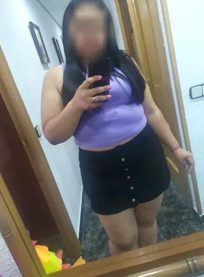 Nora, 34